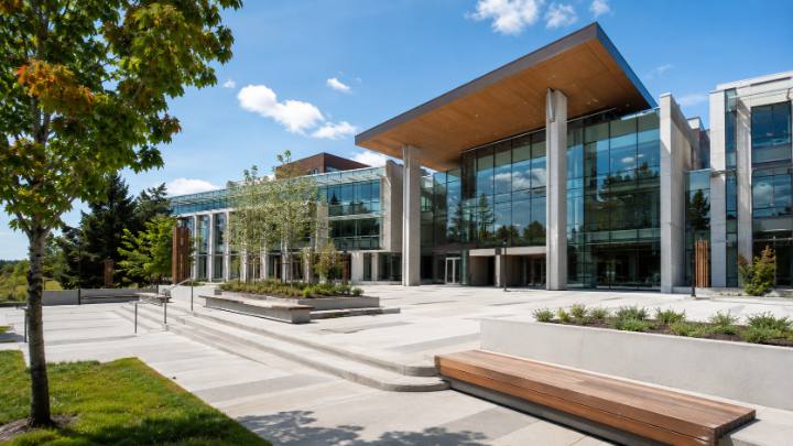 Institutional building